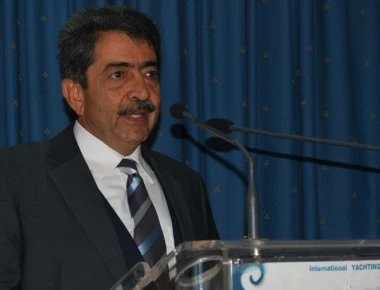 Τα εργοτάξια στην Σαλαμίνα επισκέφτηκε ο Αντιπεριφερειάρχης Νήσων Παναγιώτης Χατζηπέρος